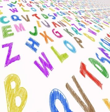 Podsłuchy, służby, inwigilacje – co przetrwało z PRL?