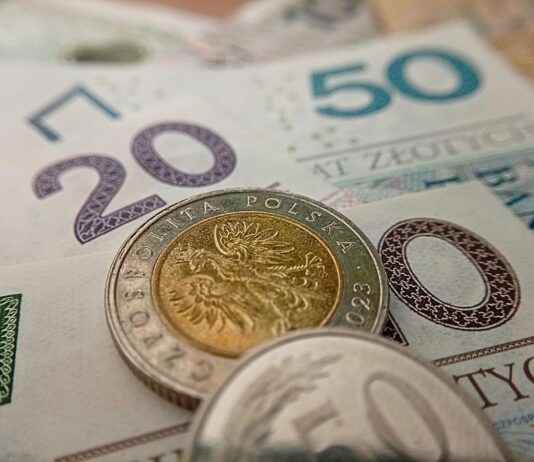 Bezrobocie w II RP – jak szukano pracy i z czego żyli ludzie bez zatrudnienia? Bezrobocie w II RP – jak szukano pracy i z czego żyli ludzie bez zatrudnienia?